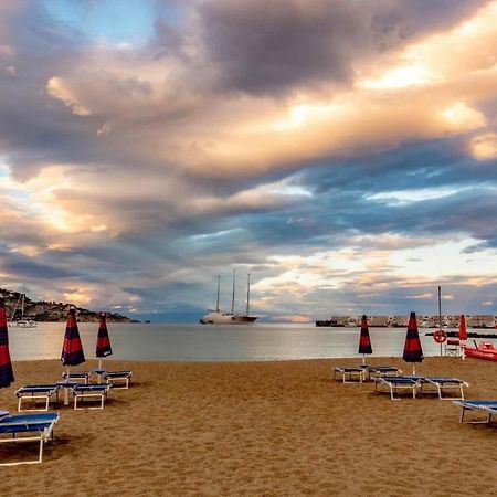 Sensoria Naxos Suites Giardini Naxos Eksteriør billede